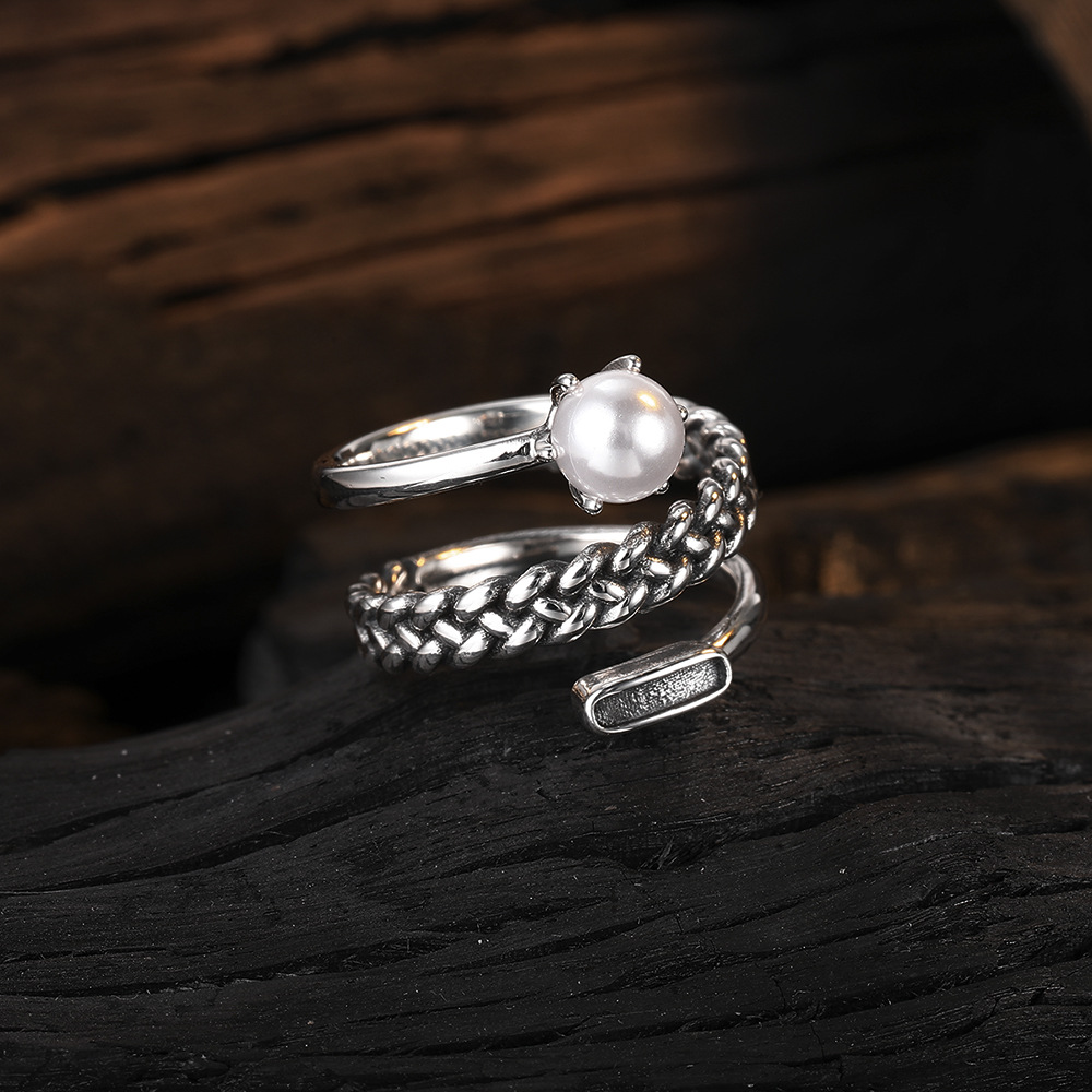 Unique jewelry Meaningful jewelry gift for your sister Promise ring Lines are seamless and flowing No loose parts