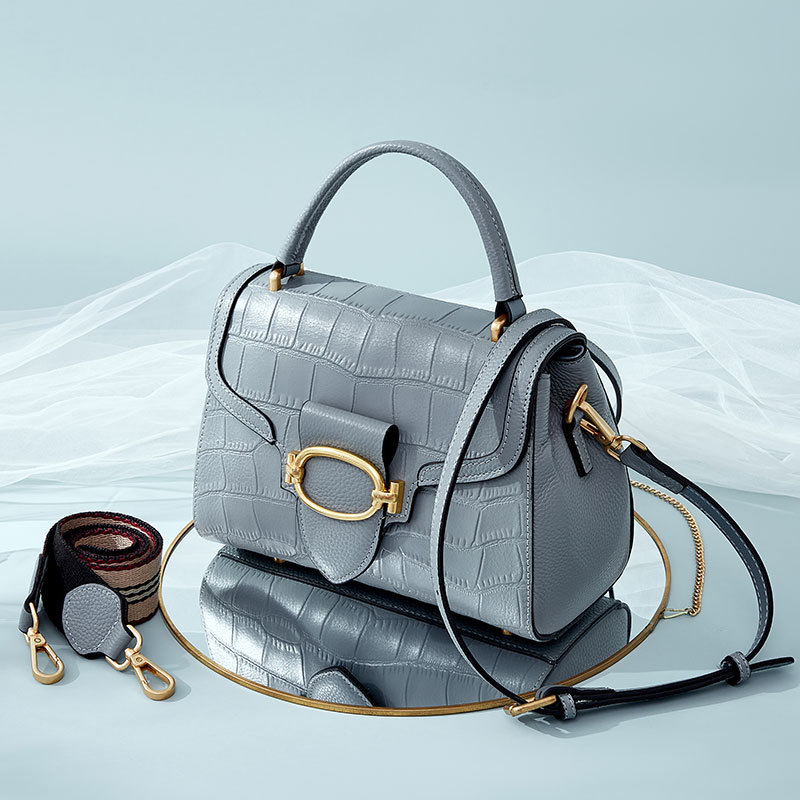 Bold and daring bags that make a statement For the free-spirited woman bags Resilient and resilient Genuine Leather Made to last Genuine Leather