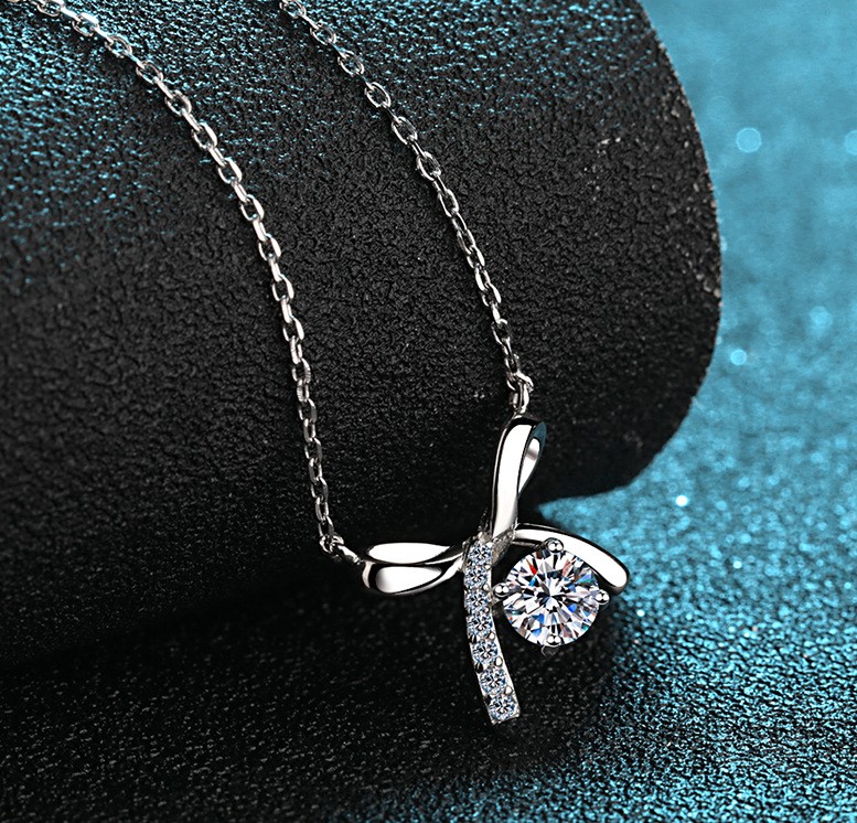 Birthday gift a beautiful piece of jewelry Choker necklace D-grade Moissanite Colorless D-grade Moissanite