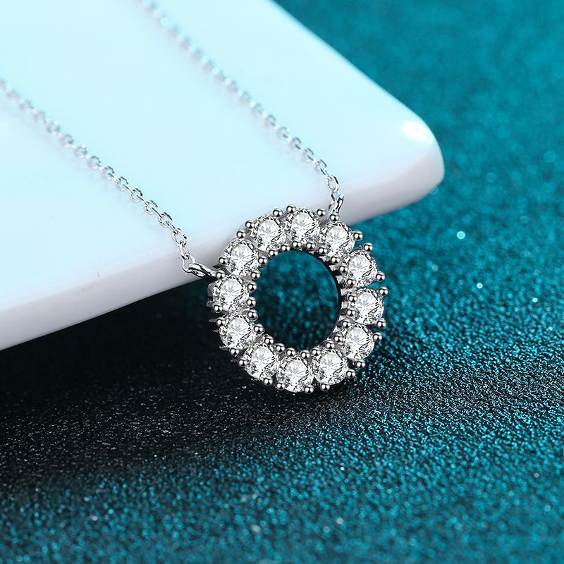 Summer music festival jewelry Surprise gift for your wife Choker necklace Not easily worn for D-grade Moissanite Smoothly inlaid for D-grade Moissanite