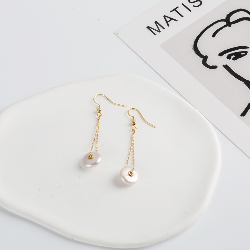 Trendy jewelry for Mother earrings Evenly shining Sleek finish