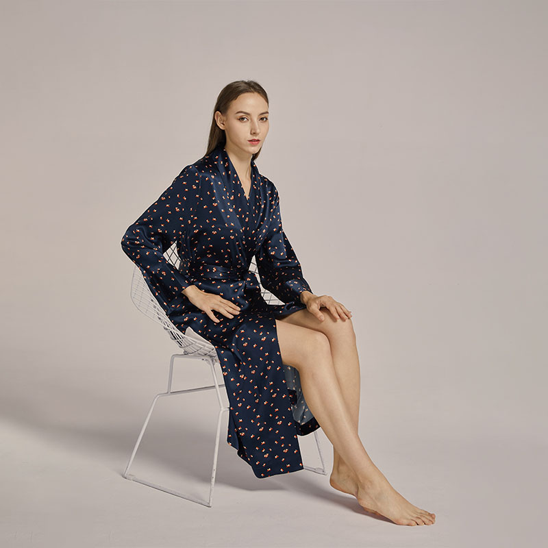 Soft and lightweight natural loungewear for all seasons pajamas 100% silk pajamas Nourishing silk pajamas
