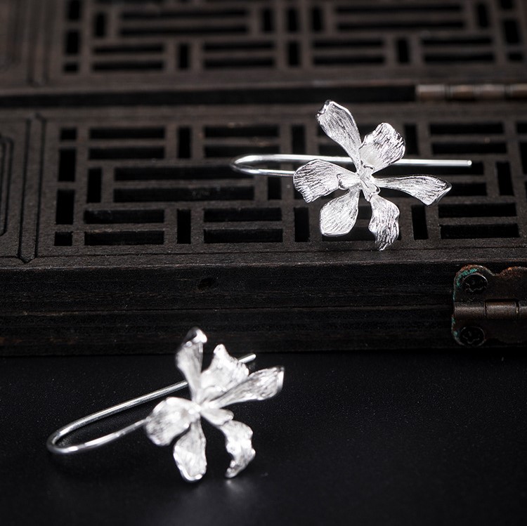 Unique jewelry for Boss earrings Silver Earrings Sleek and lustrous finish