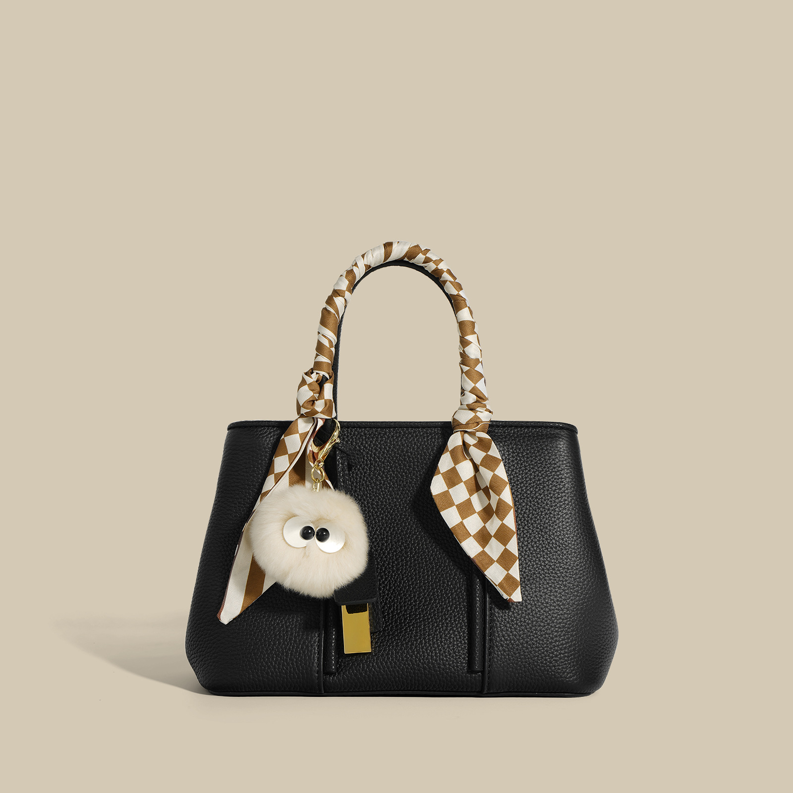 Sophisticated and elegant bags for the modern woman for Niece gift bags Unmistakable aroma Genuine Leather Fine grain