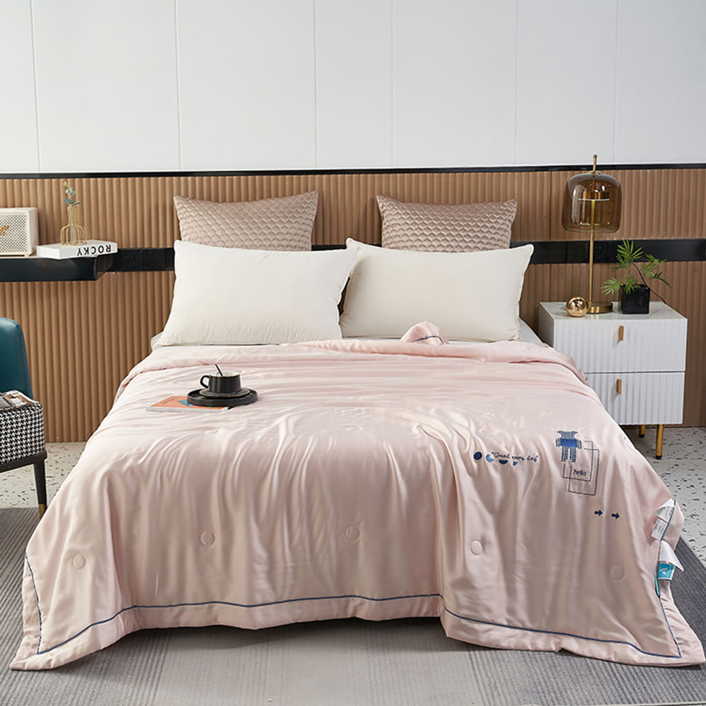 60-count Tencel Where style meets comfort in quilts Tencel Quilt Gentle touch for a cool and comfortable sleep