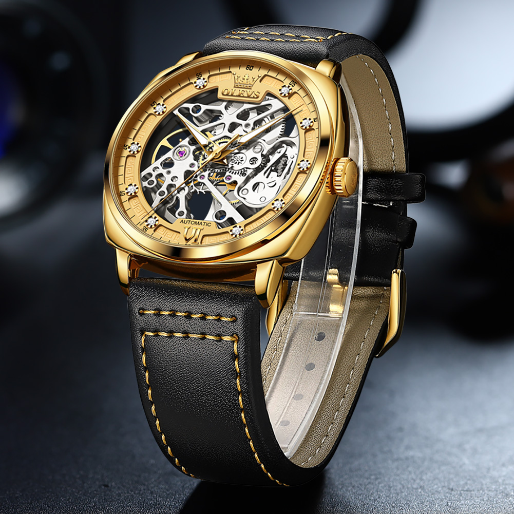 Fashion watches with interchangeable straps watch Mechanical Watch Elegant design showcasing intricate mechanics