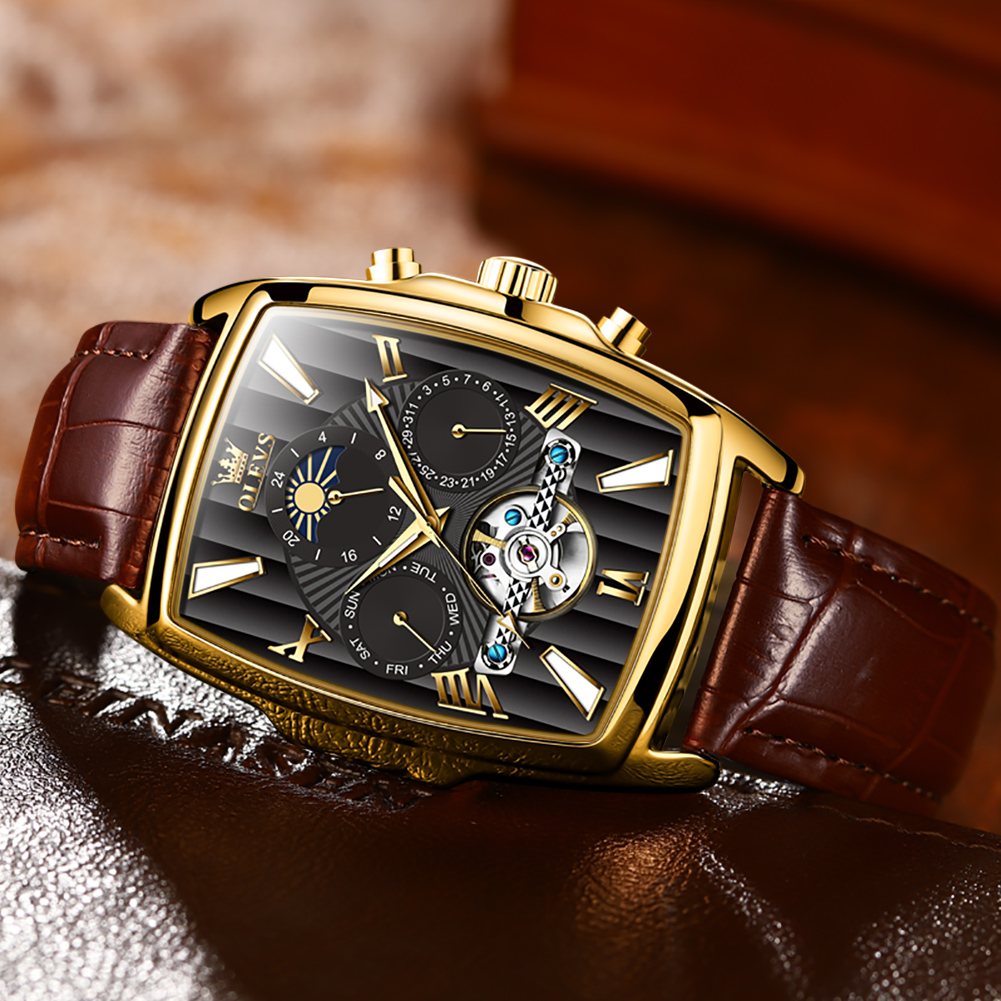 Avant-garde design for the fashion-forward watch Mechanical Watch Mechanical movement exuding undeniable charm