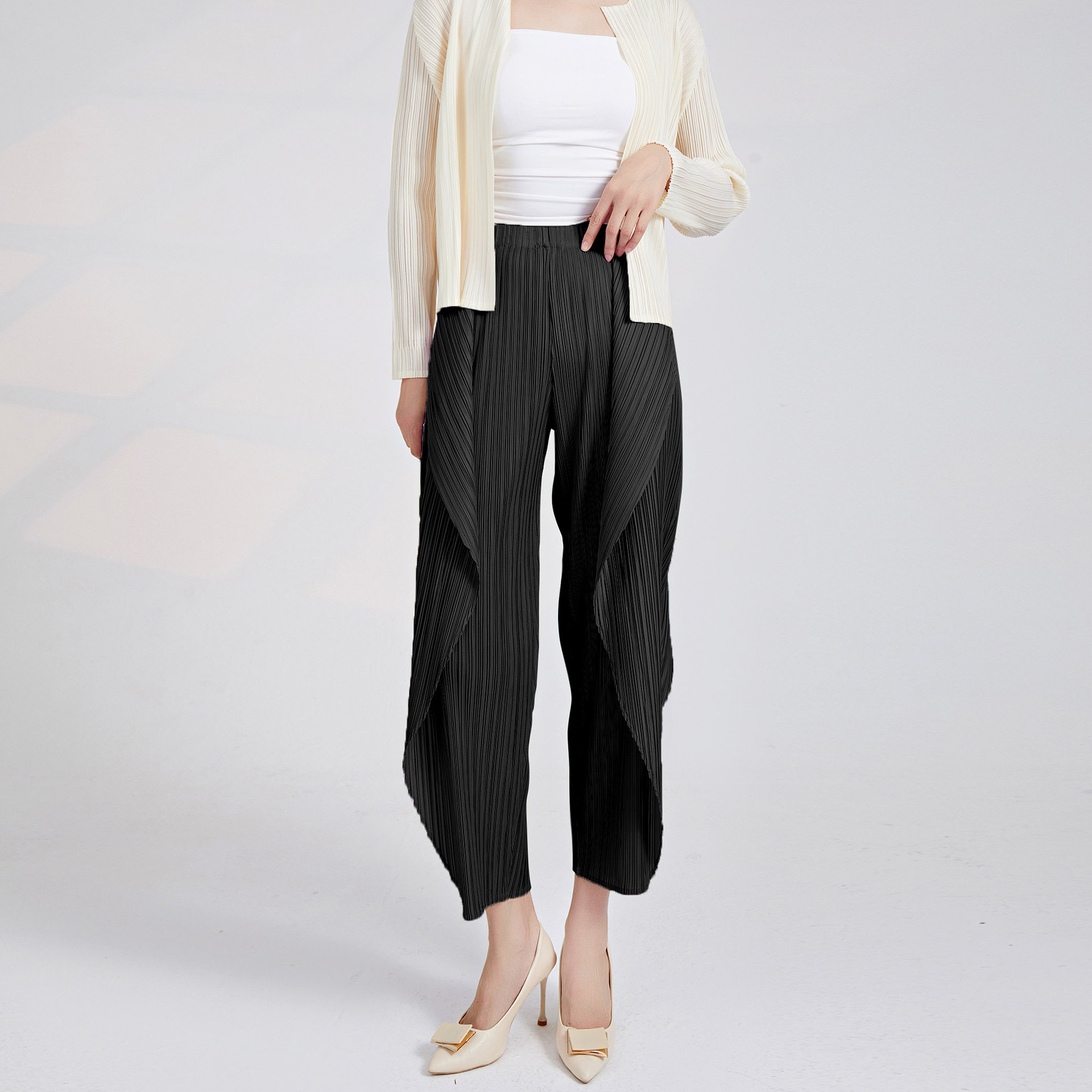 Eye-Catching styles lady's fashion Fashion Pants Effortlessly fashionable pants for any occasion