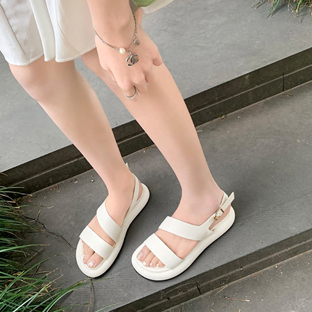 Feminine and delicate for a soft touch Wedge Sandals Effortlessly chic and trendy