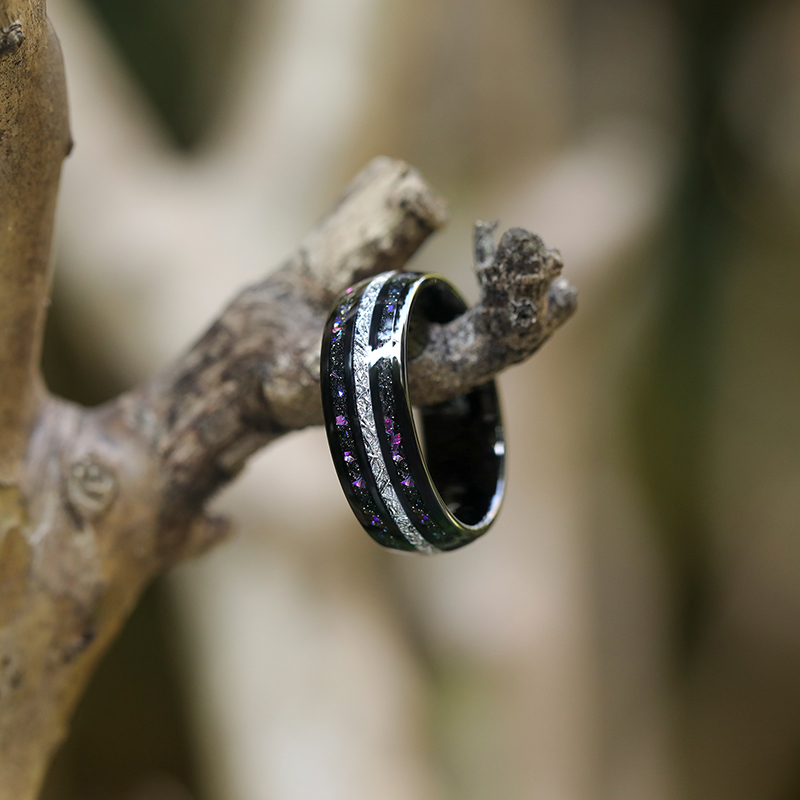 Niece's Jewelry gift a beautiful piece of jewelry Signet ring Tungsten steel ring Long-lasting color retention