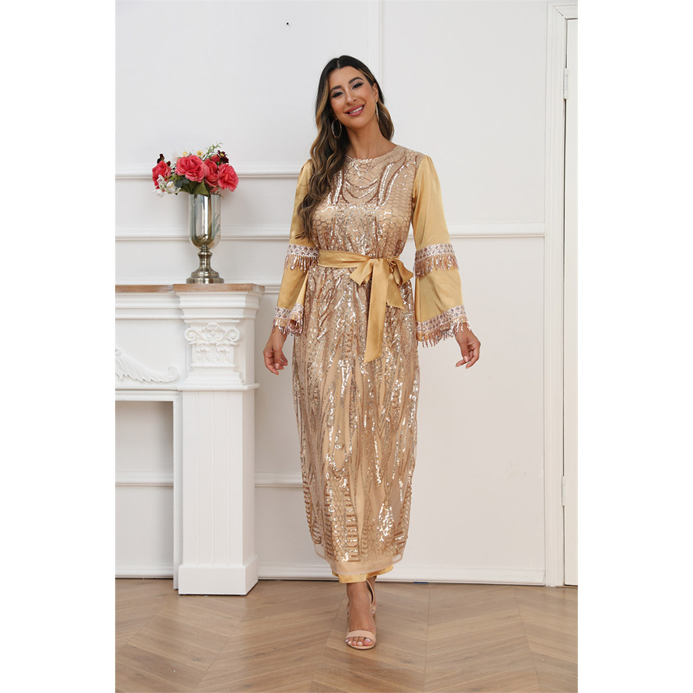 Embroidered elegant long robe Muslim dress for fashionable women