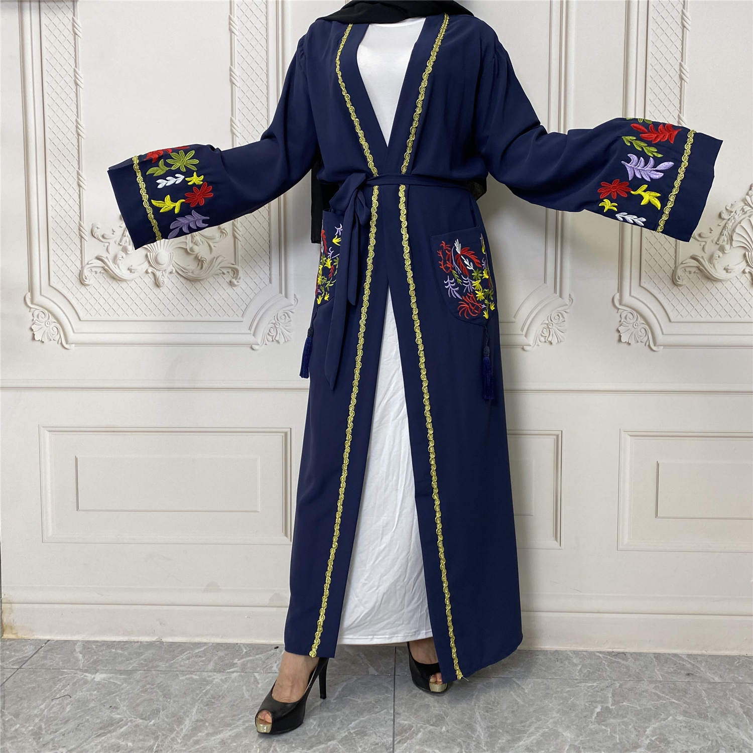 Middle Eastern Fashion Embroidered Open Front Tie Belt Women's Robe